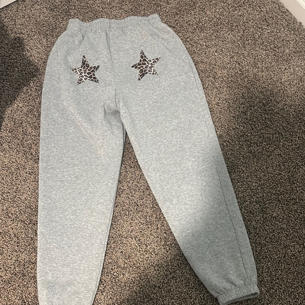 Gray Star cheetah Print Sweatpants on the back (medium)